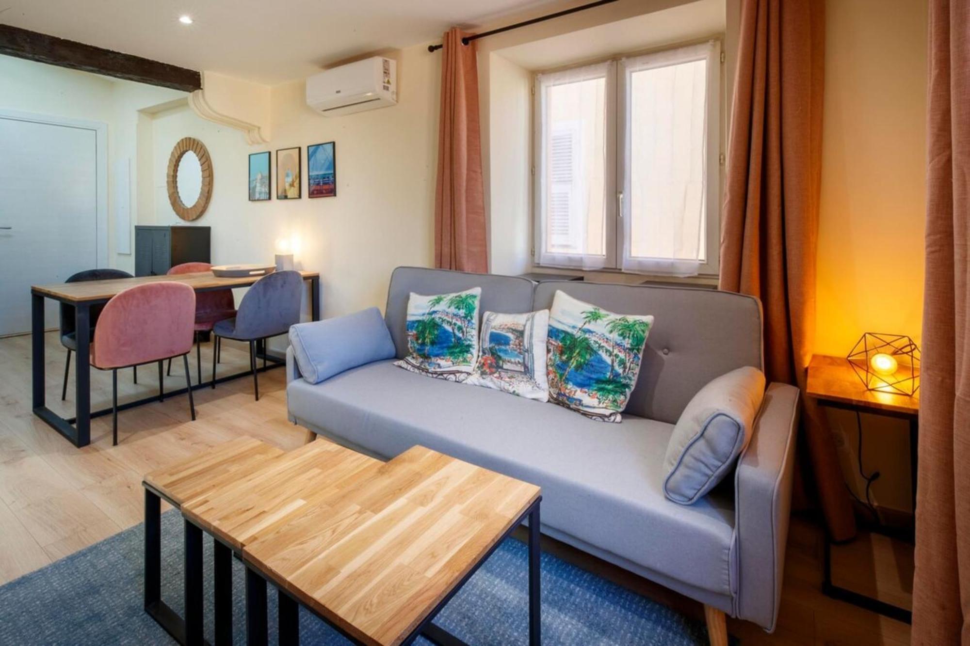 06A2 - Heart Of Old Nice Beautiful Renovated Apartment ภายนอก รูปภาพ